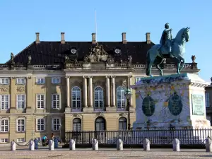 Най-красивите дворци в света - Снимка Амалиенборг