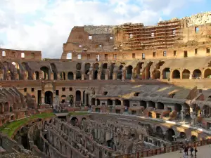Чудесата на древния свят - Снимка В римският колизеум