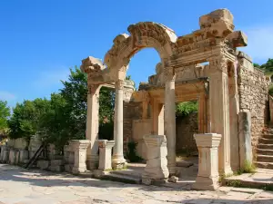 Исторически Забележителности - Снимка Ефес в древна Елада