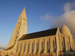 Най-красивите църкви по света - Снимка Hallgrimskirkja катедрала в Рейкявик