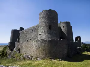 Средновековни замъци и крепости - Снимка Замъкът Харлех в Уелс