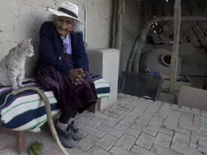 Запознайте се с най-възрастната жена в света!