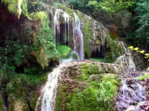 Най-красивите водопади в света - Снимка Крушунски Водопад в България