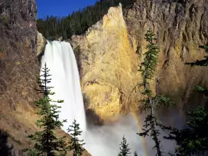 Най-красивите водопади в света - Снимка Долният водопад в Йосемити, САЩ
