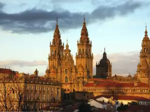 Най-красивите църкви по света - Снимка Катедралата Сантяго де Компостела