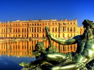 Исторически Забележителности - Снимка Версайският Дворец