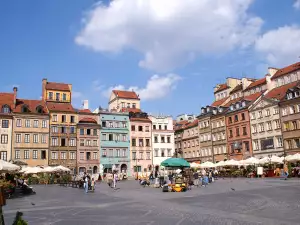 Романтични градове - Снимка Старият град във Варшава