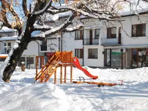 Банско през зимата - Picture Ул. Никола Вапцаров през зимата