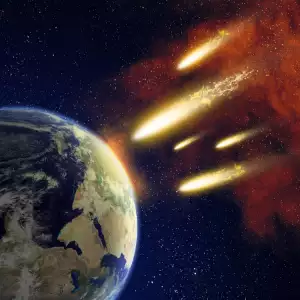 Разлика между астероиди и комети