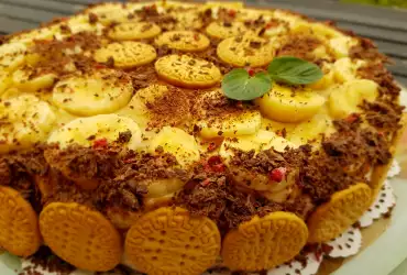 Bananen-Keks-Torte mit Gelatine