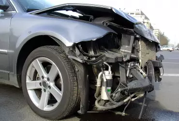 Млад шофьор предизвика катастрофа в Сандански и избяга
