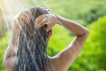 Кога е полезно да измием косата без шампоан?