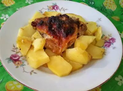 Проверенный рецепт картошки с колбасками в духовке с пошаговыми фото