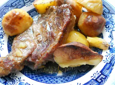Свинина с картошкой - рецепты с фото. Как приготовить картофель со свининой?