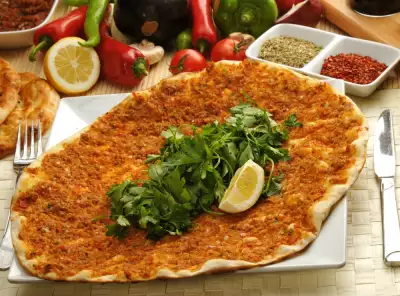 Лахмаджун (турецкая кухня), пошаговый рецепт на ккал, фото, ингредиенты - Лана