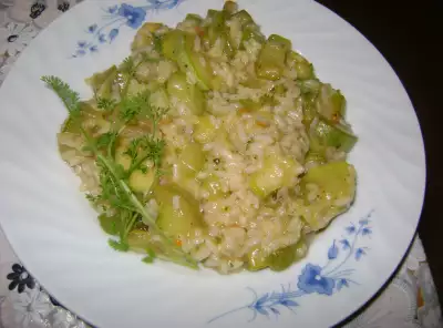 Солянка из кабачков с рисом на сковороде