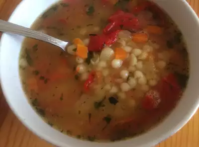 Постный суп из красной фасоли
