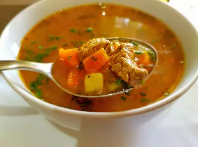 Картофельный суп с говядиной и горохом - угро по-таджикски. Рецепт