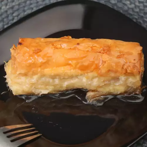 Tajna Bugace - jedinstveno ukusna grčka pita sa kremom
