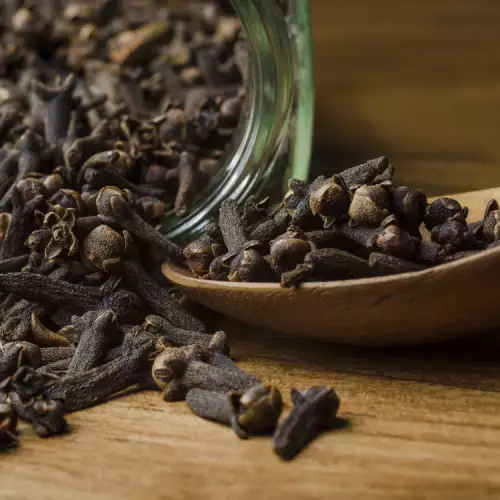 Čaj od karanfilića - kako ga pripremiti i za šta je koristan?