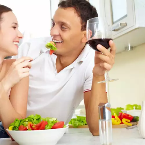 Бутилка вино седмично за по-дълъг брак