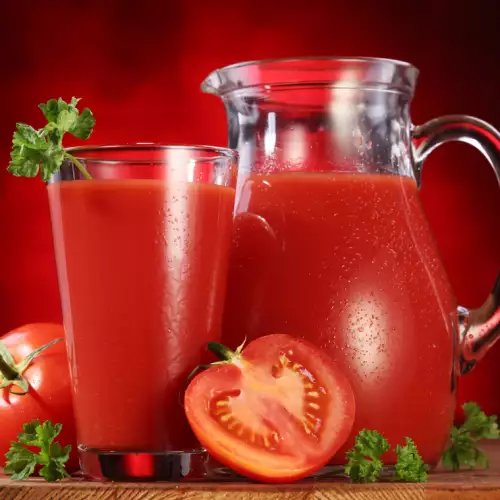 Доматен сок всеки ден гони симптомите на менопауза