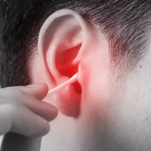 Ужасяващ случай, показващ защо да не използвате повече клечки за уши