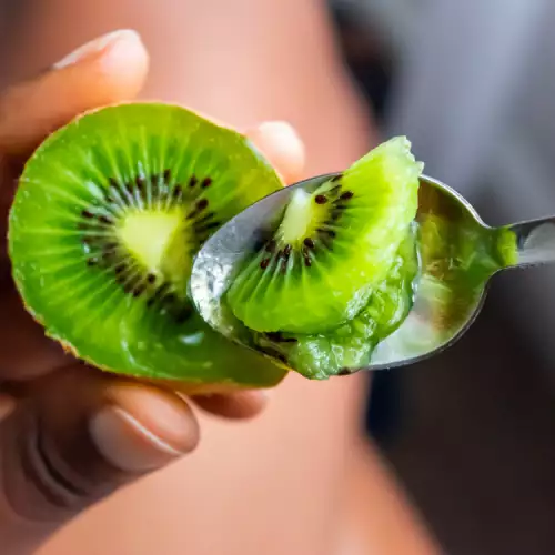 Kiwi verlaagt het cholesterol in je lichaam