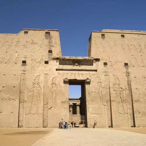 Храмът край Едфу (Temple of Edfu)