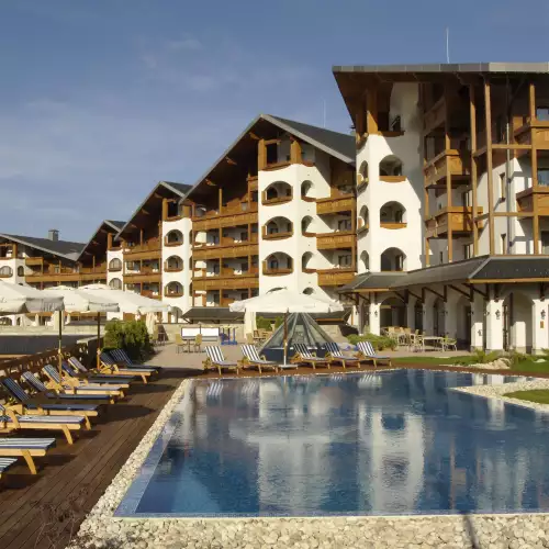 100 нови хотела отварят в Банско