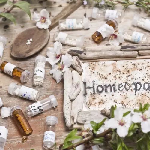 Разлика между фитотерапия и хомеопатия