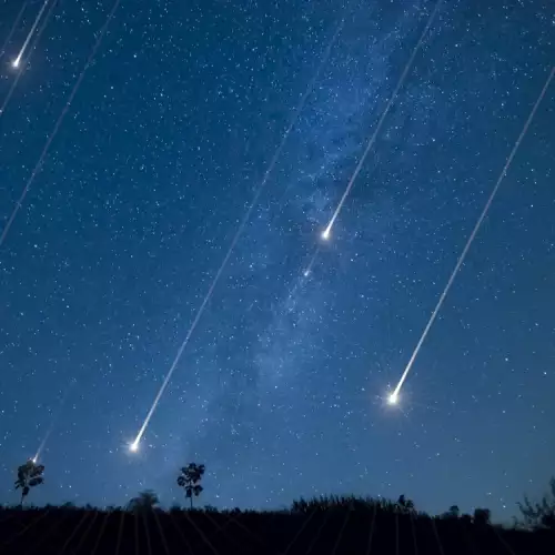 Expect the Orionid Meteor Shower 2 Nights in a Row