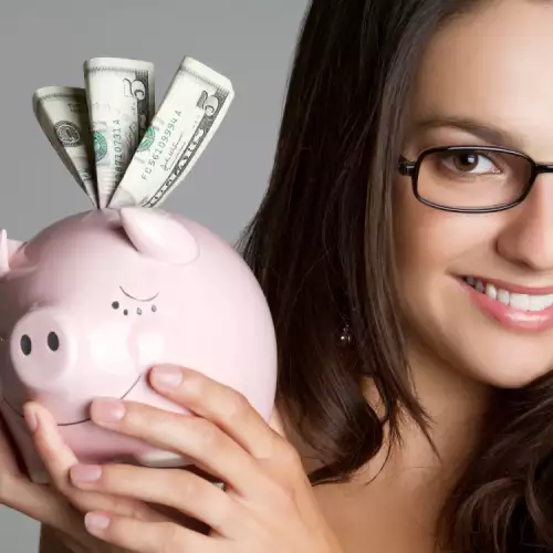 10 начина да спестите пари от съвети за красота