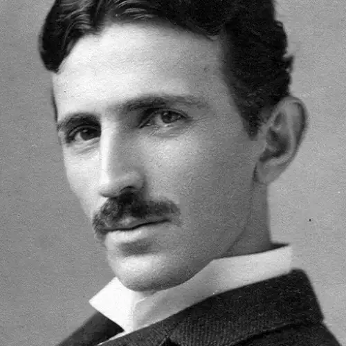 Това е последната снимка на Никола Тесла! Конспирациите за смърт му не секват