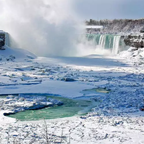 Niagara Falls has Frozen