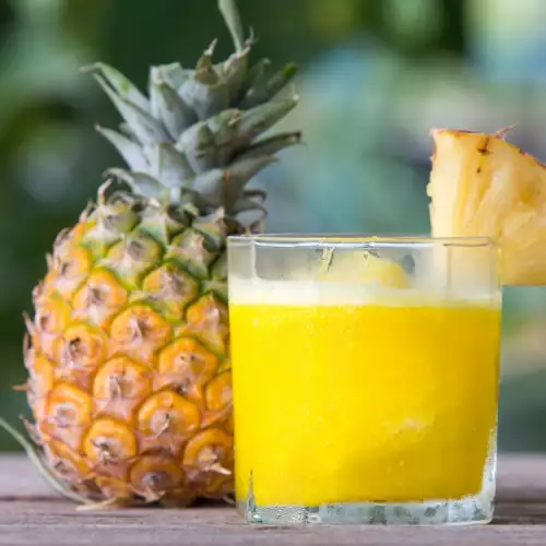 De ce să bem suc de ananas
