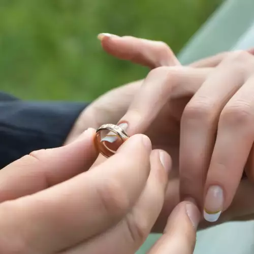 На коя ръка какъв пръстен се носи