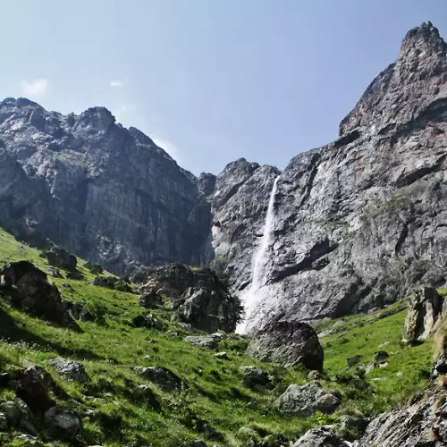 Raisko Praskalo Waterfall