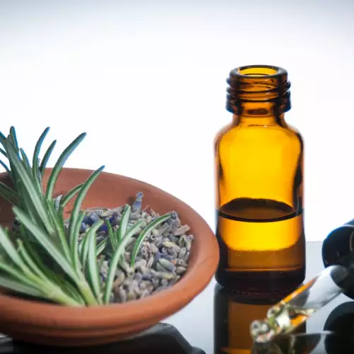 The Unsuspected Benefits of Rosemary Oil