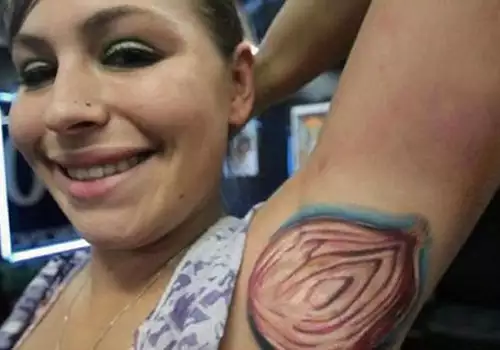 Татуировките на тези хора са истинска катастрофа