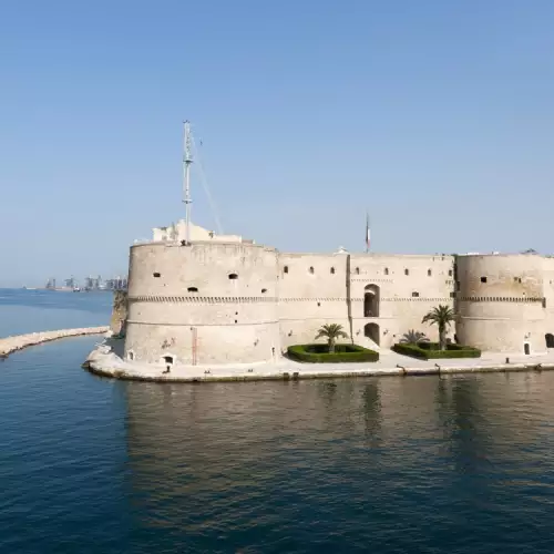 Taranto Aragon Castle