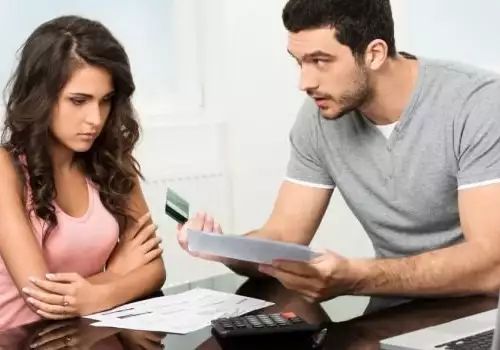 Финансовата изневяра е най-честа при двойките