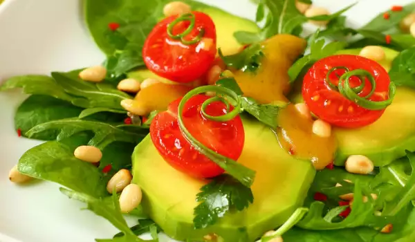 Salata sa avokadom je ideja za zdrav obrok