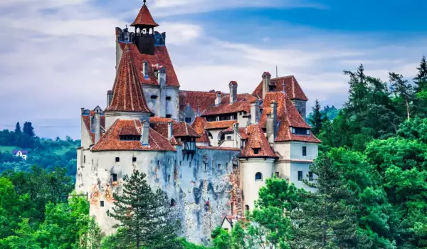 Замъкът Бран е задължителна дестинация в Румъния