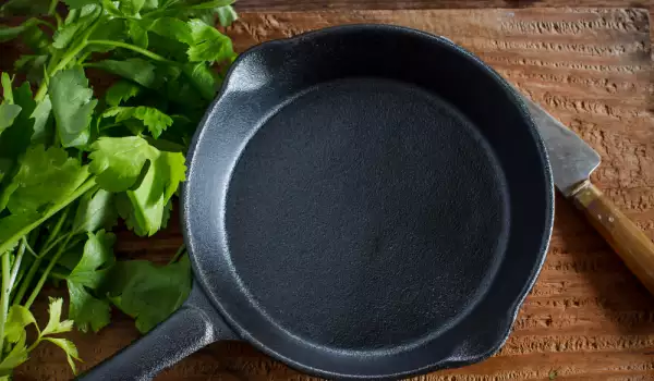 Cookware for better absorption of iron