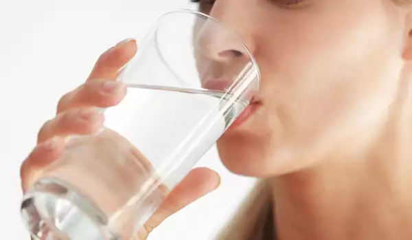 пиене на повече вода