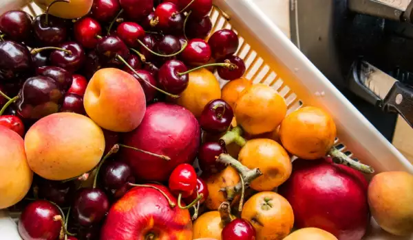 According to Petar Deunov, Summer Fruit are Eaten on Fridays