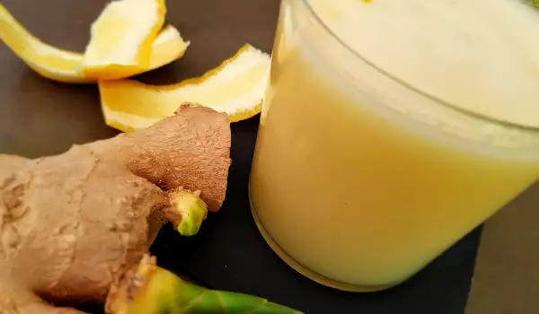 Ginger drink with lemon and honey