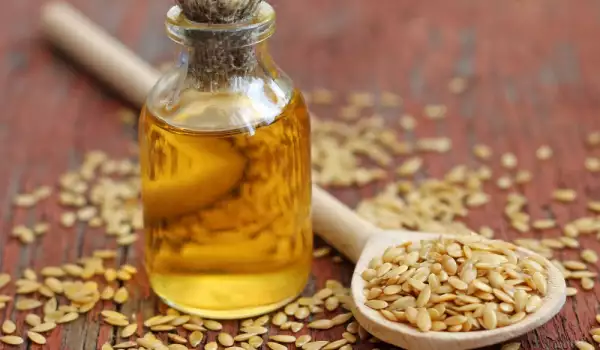 Flaxseed Oil - Benefits and Uses