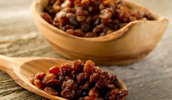 Raisins are useful for blood purification